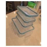 4 pc pyrex glass dish set w/lids