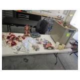 27 gallon tote & all christmas items