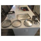 kitchen aid hand mixer,sifters & pans