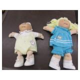 2 cabbage patch dolls