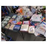 christmas greeting cards,bags & wrapping paper