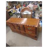 dresser w/mirror & headboard