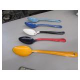 5 granite spoons