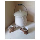 2 francoma pottery elephants & chamber pot
