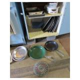 skillets,bunt pan,pans,towels & items