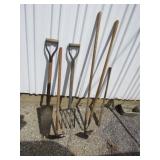 yard tools,blue grass shovel & metal item