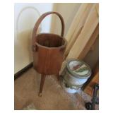 wooden stand & tin