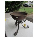 favorite piqua #4 cast iron bowl w/metal stand