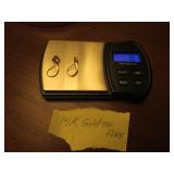 14k gold earrings (1.6 grams)