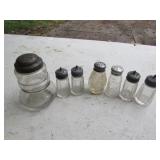 shaker & salt n peppers