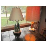 2 smaller lamps & wall hangings