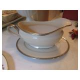 lenox solitaire gravy boat