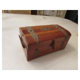 small cedar box w/necklaces