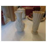 2 lenox vases
