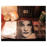 pan american pins,hollywood book & items