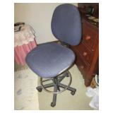 roll around chair,wipes & box of items