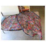 2 rugs & tote