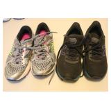 2 pairs of ladys shoes
