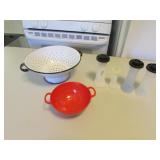 salt n peppers & enamel strainer