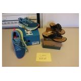 2 pair of like new size 7 & 8  ladys shoes
