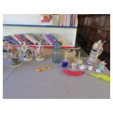 figurines,glass peppers,jar & all items