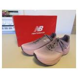 new new balance size 8.5 ladys shoes