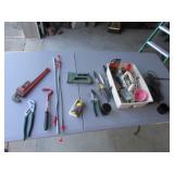 cariier,pipe wrench,hand tools & items