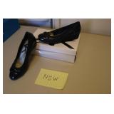 new pair of anne klein size 7.5 ladys shoes