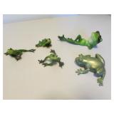 5 frog figurines