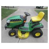 John Deere D130 Riding Mower 173 hrs 42" cut