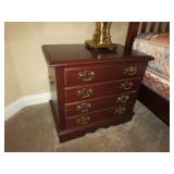 Leisters end table