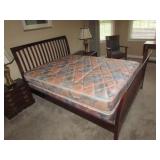bed w/mattress & boxspring