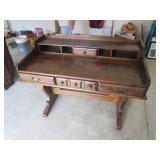 young-hinkle desk