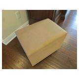 stool container