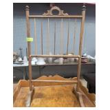 Freestanding Wooden Quilt Rack with Spindle Design