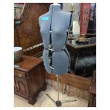 Taille Adjustable Dress Maker's Form