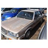1987 PLYMOUTH CARAVELLE SE