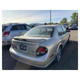 2001 NISSAN MAXIMA