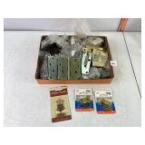 Asst Used & New Hinges