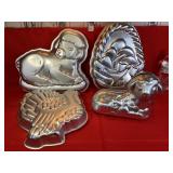 Holiday & Character Cake Pans