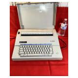 Smith Corona XL1500 Typewriter
