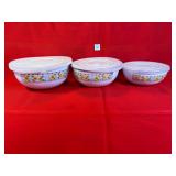 Metal Nesting Bowls w/Lids
