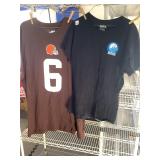 Browns 2XL T Shirt & Smurfs Sz M T Shirt Browns 2XL T Shirt & Smurfs Sz M T Shirt