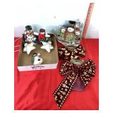Lighted Snowman Trio, Ornaments & Bows Lighted Snowman Trio, Ornaments & Bows