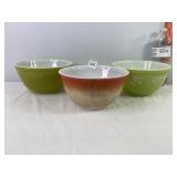 Pyrex Assorted Pattern Mixing Bowls 1.5qt