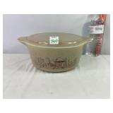 Pyrex Forest Fancies Casserole w/Lid 2.5L