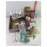 Tinsel, Garlands & Small Ornaments