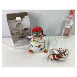 Pier 1 Measuring Cup Penguin & Spoons