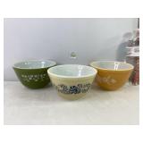 Pyrex Assorted Pattern Mixing Bowls 1.5pint