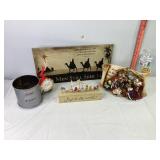 Christmas Decor & Sifter